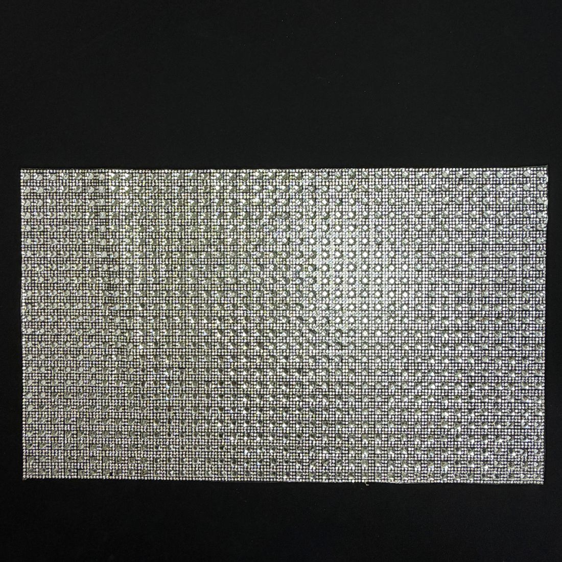 Rhinestone + glass-shaped crystal mesh · 钻+玻璃异形胶网样张